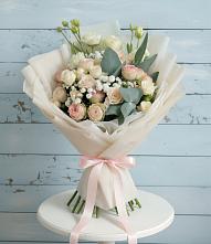 Букет цветов из:  Розы и Лизиантусы #REPLACE_PRED# Задонье