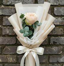 Букет цветов из:  Розы в Задонье