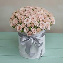 Цветочная композиция из Розы в шляпной коробке в Задонье