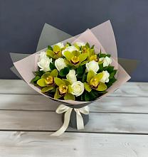 Букет цветов из:  Орхидеи и Розы в Задонье