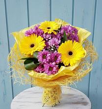 Букет цветов из:  Хризантемы и Герберы в Задонье