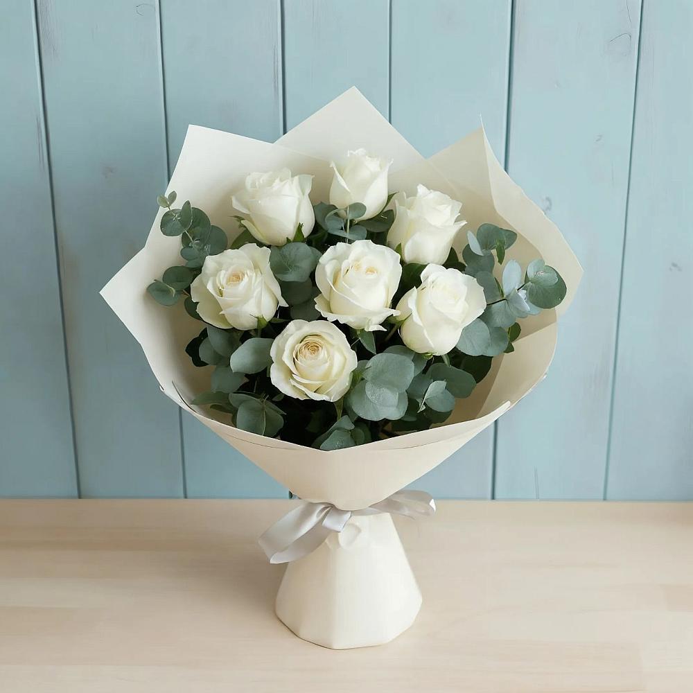 Букет Белые розы в Эвкалипте в Задонье