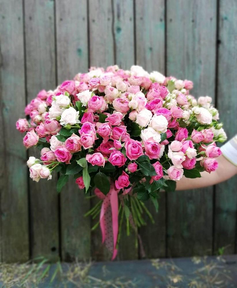 Букет Розовые кустовые розы Натали и Лав Лидия в Задонье