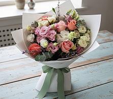 Букет цветов из:  Розы, Лизиантусы и Гвоздики #REPLACE_PRED# Задонье