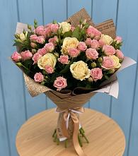 Букет цветов из:  Розы в Задонье