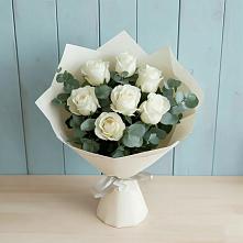Букет Белые розы в Эвкалипте в Задонье