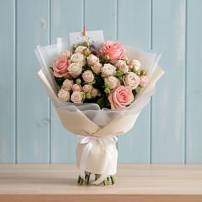Букет цветов из:  Розы в Задонье
