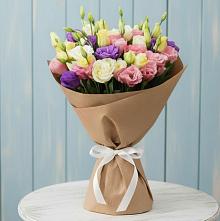 Букет цветов из:  Лизиантусы в Задонье
