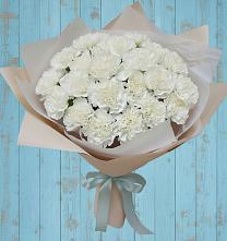 Букет цветов из:  Гвоздики в Задонье