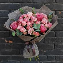 Букет цветов из:  Розы в Задонье