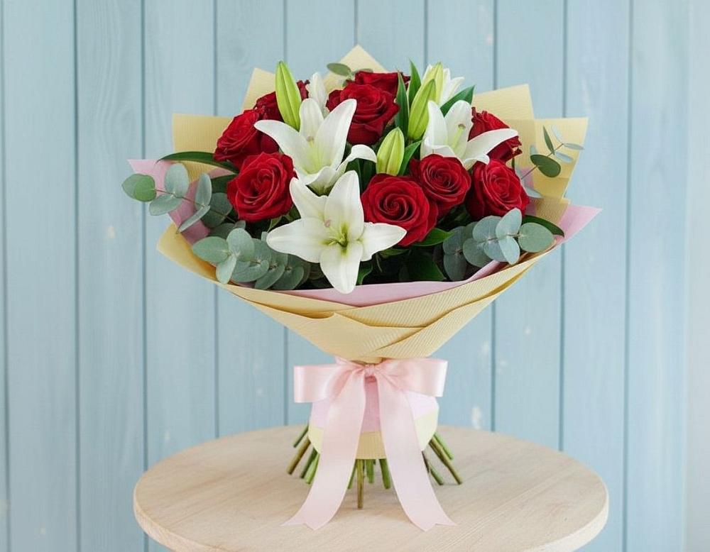 Букет цветов из: Лилии и Розы в Задонье